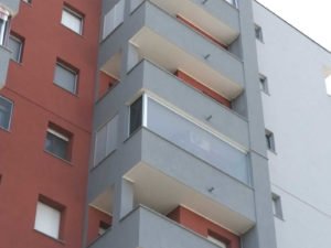 Zanzariere antivento per terrazzo a Milano - zip Palagina e Irene Mv Line - 2