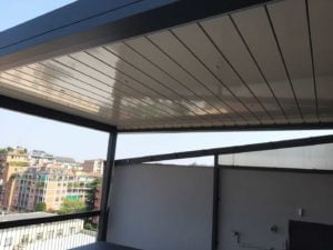 Pergola bioclimatica Pratic Vision a Milano - 2