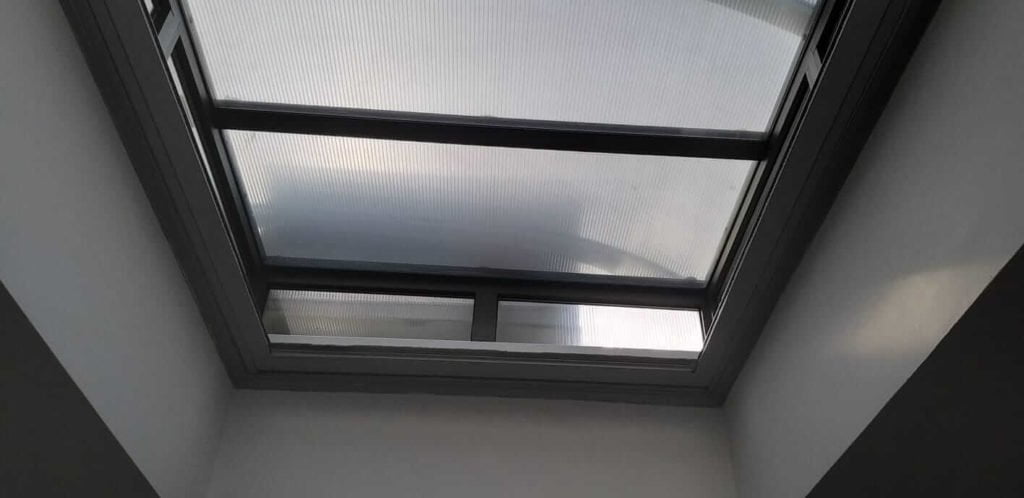 Tenda a rullo orizzontale e oscurante 7 Tenda a rullo orizzintale e oscurante a Milano - 3